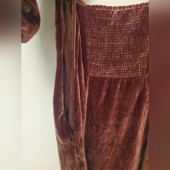 Wilfred Novella Velvet Dress - Picture 7 of 9